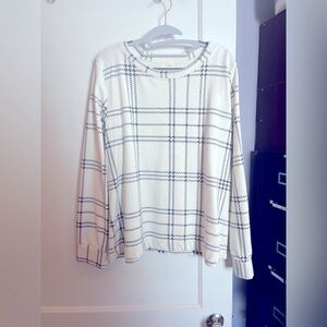 Women’s t.la sweatshirt in winter white with slate plaid lines, size XL